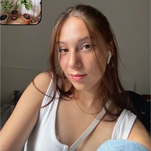 Meet your Posher, Frédérique